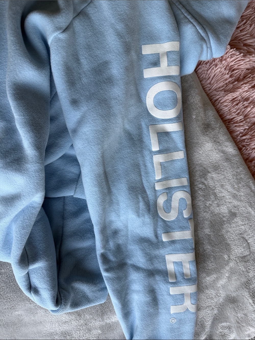 Hollister Pale Blue Logo Pullover - Picture 2 of 3